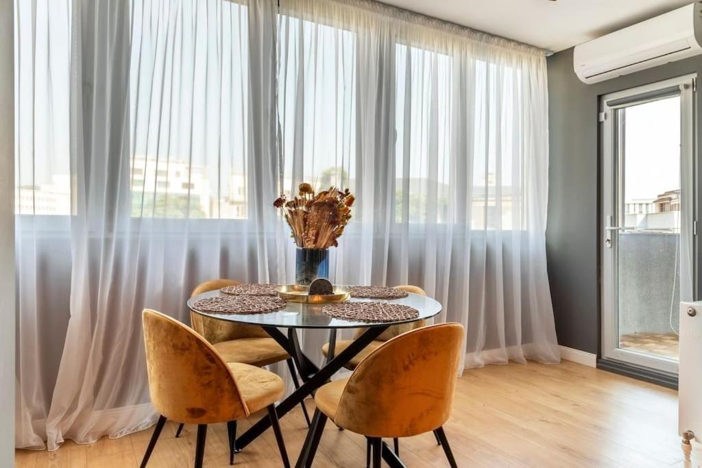Intercontinental Apart - Massage Terrace Fireplace بوخارست المظهر الخارجي الصورة